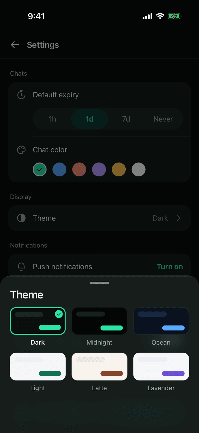 The FadeTalk theme picker with six palettes