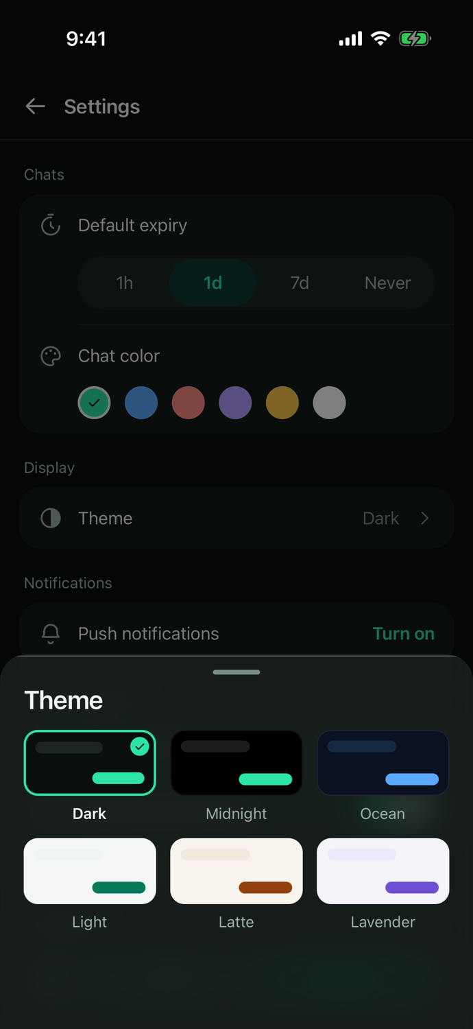 The FadeTalk theme picker with six palettes